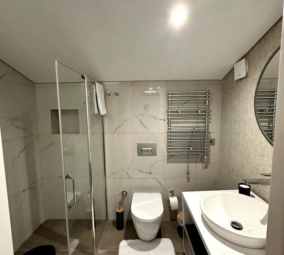 Apartment Sunlit Serenity Designer'S Dream Istanbul