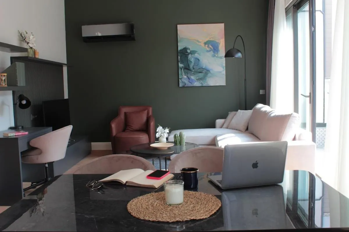 Sunlit Serenity Designer\'S Dream location